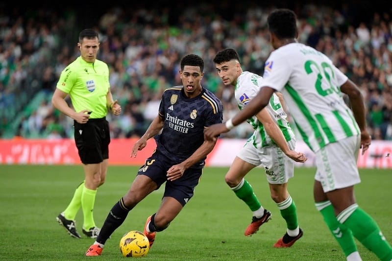 Kết quả bóng đá Real Betis vs Real Madrid: Los Blancos hòa hú vía trong ngày Bellingham tỏa sáng