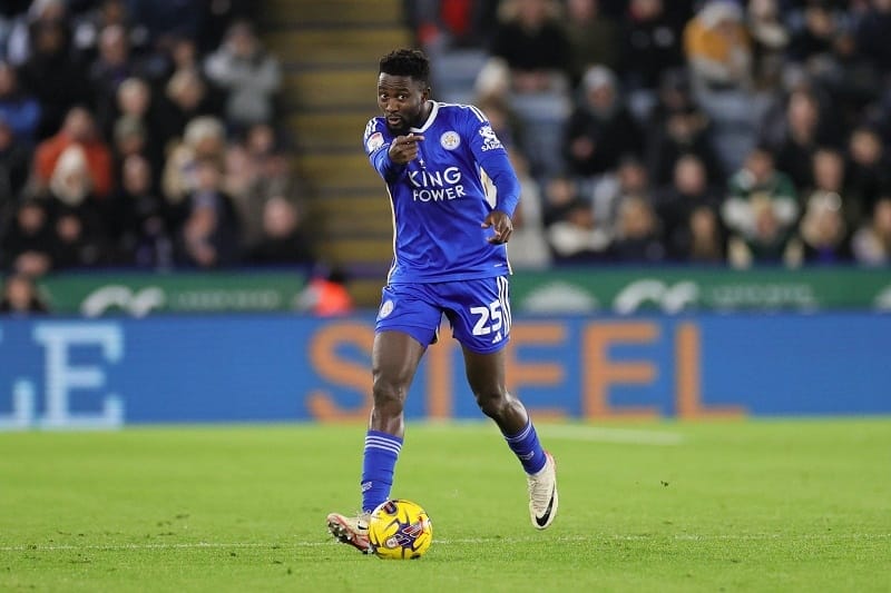 Wilfred Ndidi chưa có ý định gia hạn hợp đồng với Leicester.