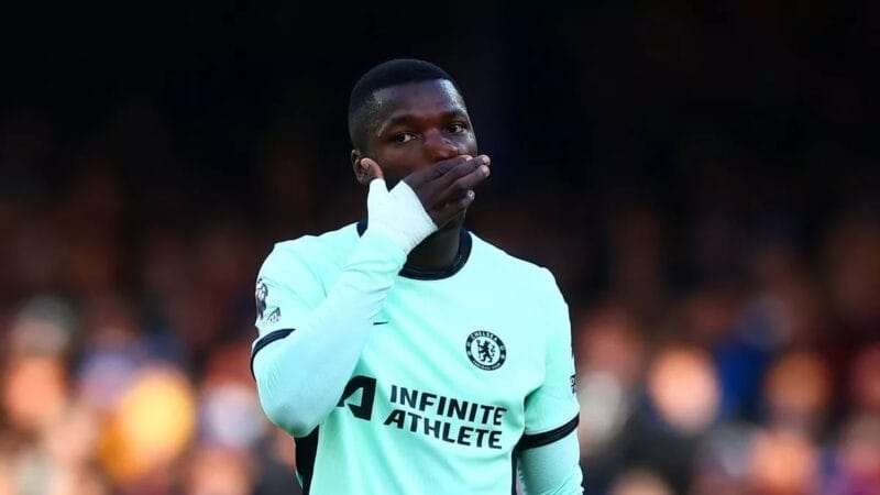 Moises Caicedo đang gặp khó khăn tại Chelsea