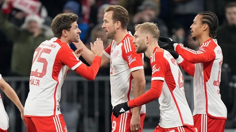 Cú đúp của Kane giúp Bayern tìm lại niềm vui chiến thắng tại Bundesliga