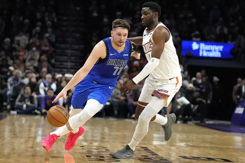 Doncic vừa tỏa sáng trước Suns