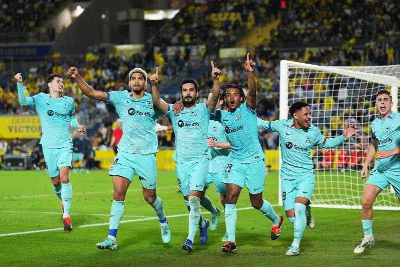 Barcelona vừa giành thắng lợi vất vả trước Las Palmas.