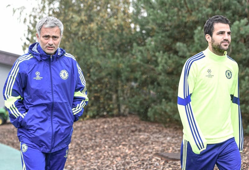 Mourinho có những chiêu khích tướng độc đáo