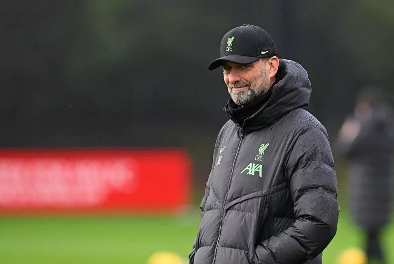 HLV Klopp mong Salah trở lại càng sớm càng tốt.