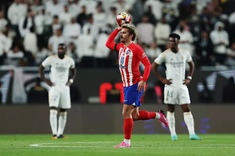 Antoine Griezmann thể hiện phẩm chất ngôi sao với bàn gỡ hòa 2-2.