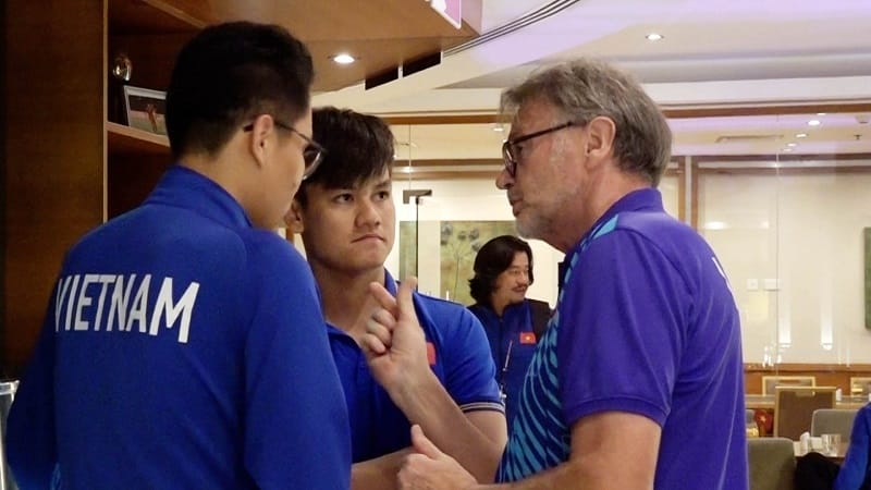 Lý do bất ngờ khiến Tấn Tài không được HLV Troussier trọng dụng tại Asian Cup 2023