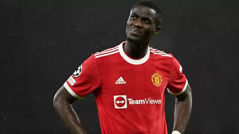 Chấn thương đã hủy hoại sự nghiệp Man United của Bailly