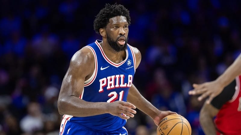 Đối đầu Kings, 76ers tiếp tục không có đương kim MVP