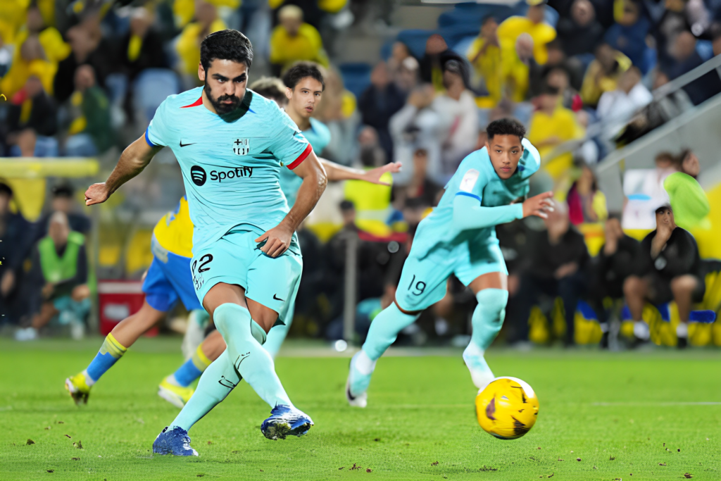 Ilkay Gundogan thực hiện thành công quả phạt đền mang về 3 điểm trọn vẹn cho Barca.