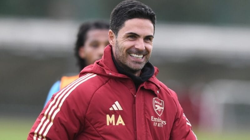 Arsenal khẳng định Mikel Arteta không rời đi vào cuối mùa