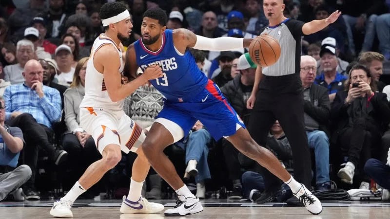 Paul George là người ghi nhiều điểm nhất bên phía Clippers 