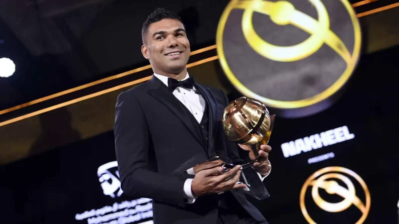 Casemiro vừa được vinh danh tại gala trao giải Globe Soccer Awards.