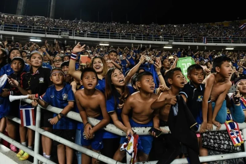 Người hâm mộ Thái Lan, ĐT Thái Lan, Asian Cup