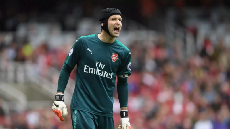 Petr Cech dự đoán cuộc đua vô địch Ngoại hạng Anh