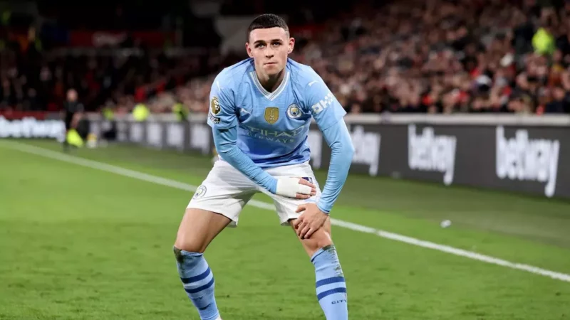 Foden chói sáng với cú hattrick 