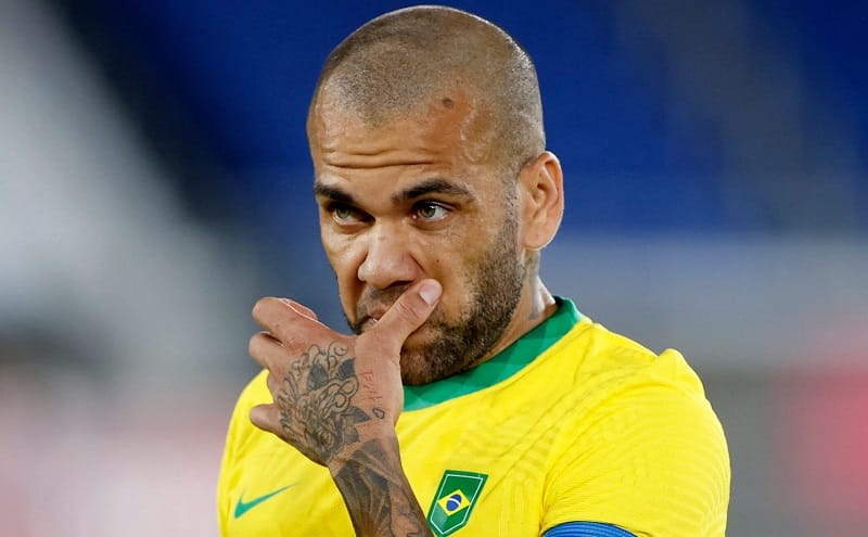 SỐC! Dani Alves bị phạt tù 4 năm rưỡi