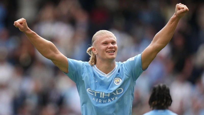 Erling Haaland chọn ra đội hình 5 cầu thủ xuất sắc nhất, không có ai ở Man City