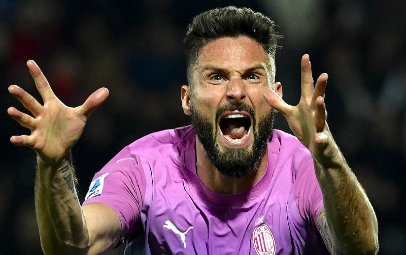 Giroud đã có 11 bàn và 8 kiến tạo tại Serie A mùa này