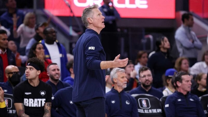 Steve Kerr chạm mốc 500 chiến thắng tại Warriors