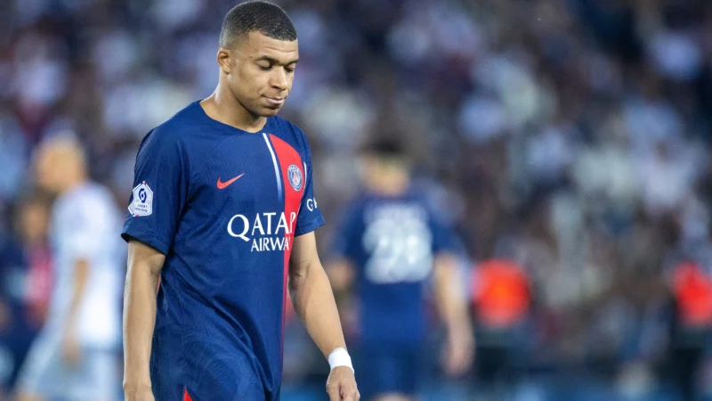 PSG chọn ra người thay thế Mbappe