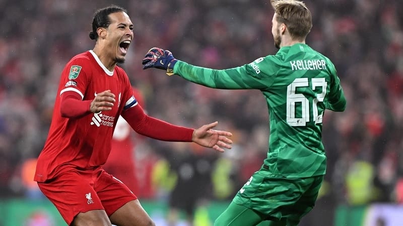 Van Dijk đưa đồng đội lên mây sau chiến thắng trước Chelsea