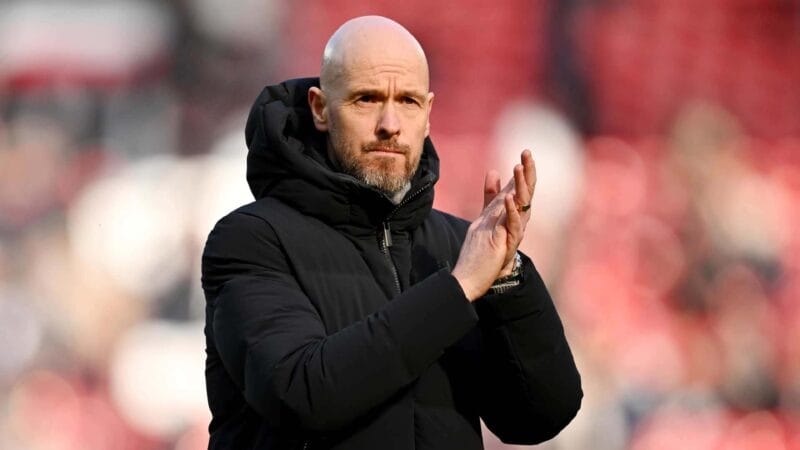 HLV Ten Hag khó đưa Man Utd vào top 4