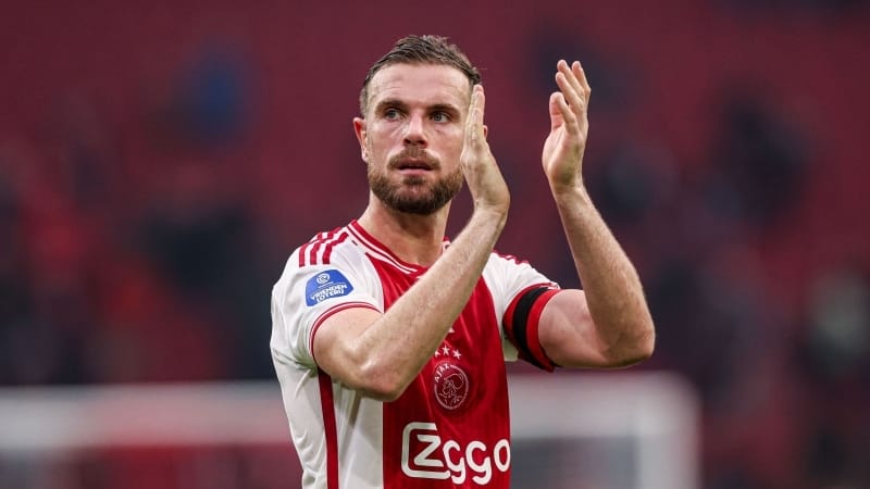 Henderson hiện đang chơi cho Ajax