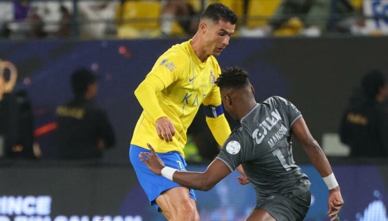 Ronaldo im tiếng và vô duyên khiến Al Nassr nếm trái đắng 