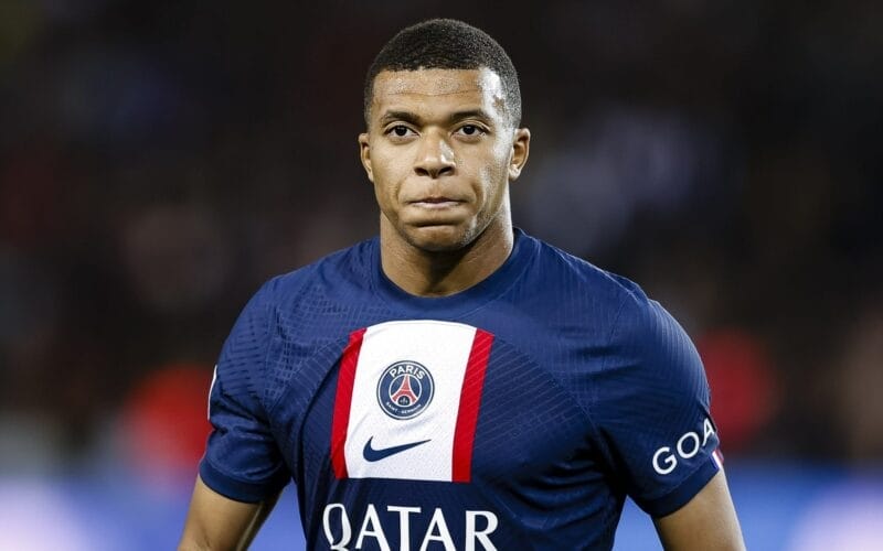 Mbappe sẽ chia tay PSG vào hè tới