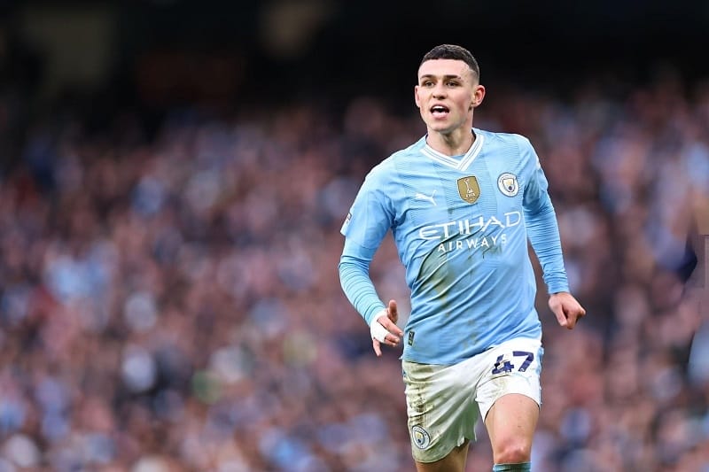 Phil Foden góp công lớn giúp Man City đánh bại Man United.