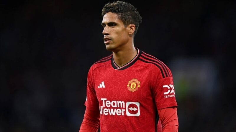 Thierry Henry tiết lộ lý do Real bán Raphael Varane