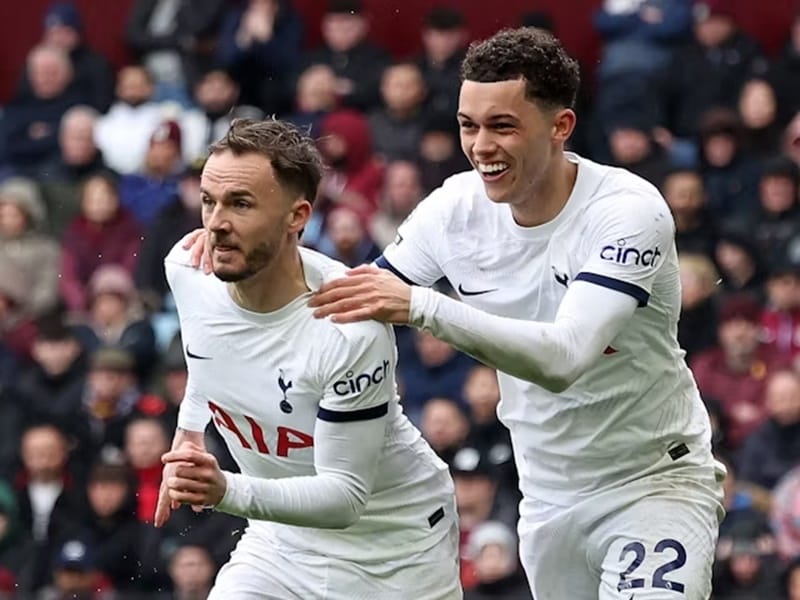 Tottenham được đánh giá cao hơn Fulham.