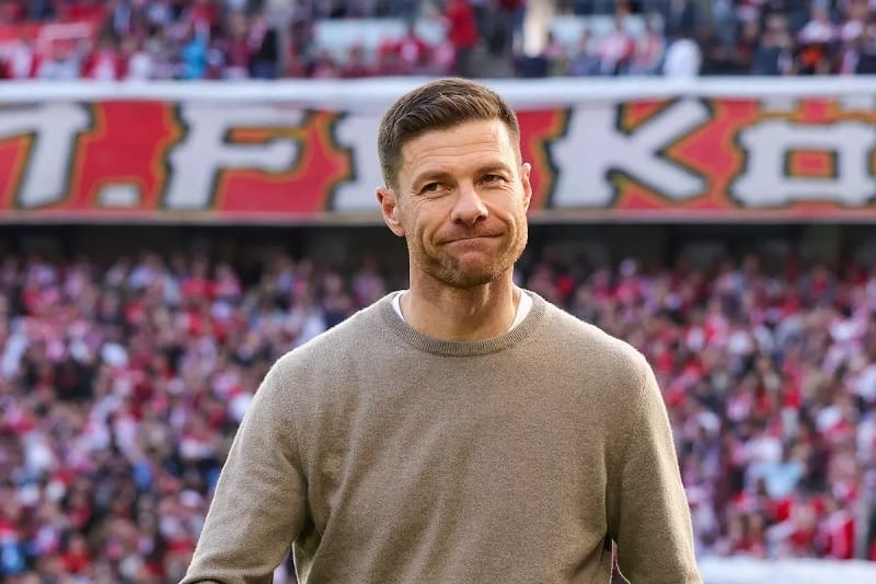 Xabi Alonso được gợi ý từ chối Liverpool và Bayern