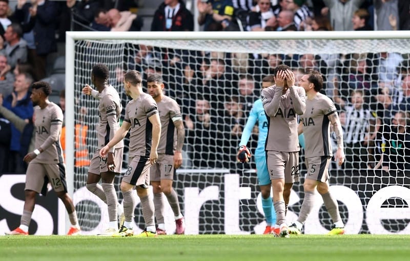 Tottenham thi đấu bạc nhược trước Newcastle.