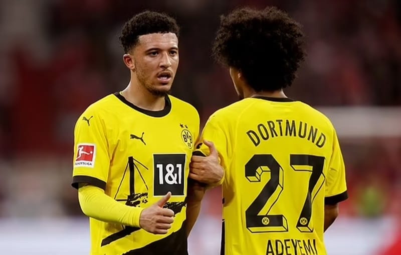 Dortmund từ chối yêu cầu mức phí của Man Utd ở vụ Sancho.