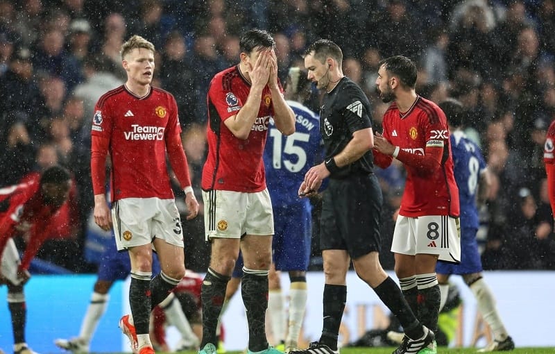 Man United thất bại đáng tiếc trước Chelsea.