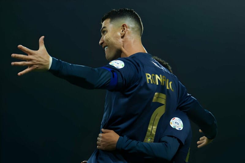 Cú hattrick chóng vánh của Ronaldo 