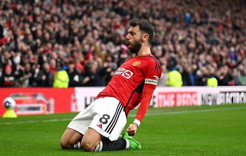 Bruno Fernandes gỡ hòa bằng một siêu phẩm.