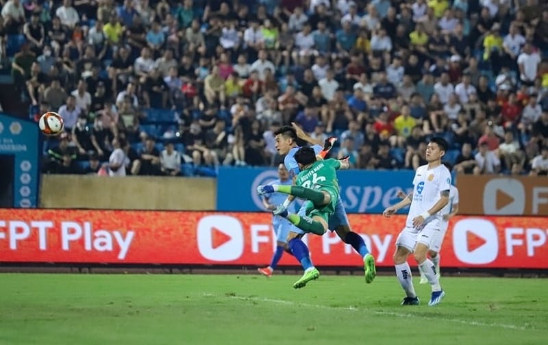 Tiến Linh vào sân và nhanh chóng để lại dấu ấn (Ảnh: Becamex Binh Duong FC).