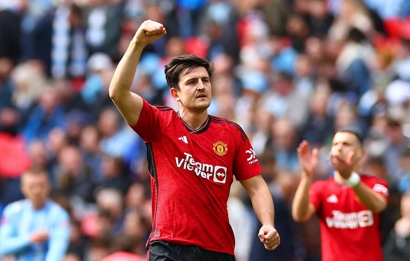 Maguire nén đau thi đấu để giúp Man United vào chung kết