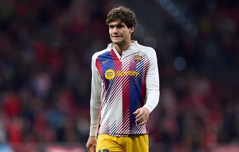 Marcos Alonso sẽ chia tay Barcelona.