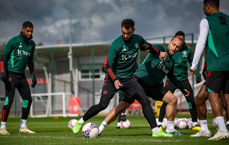 Man United đang có phong độ tệ hại.