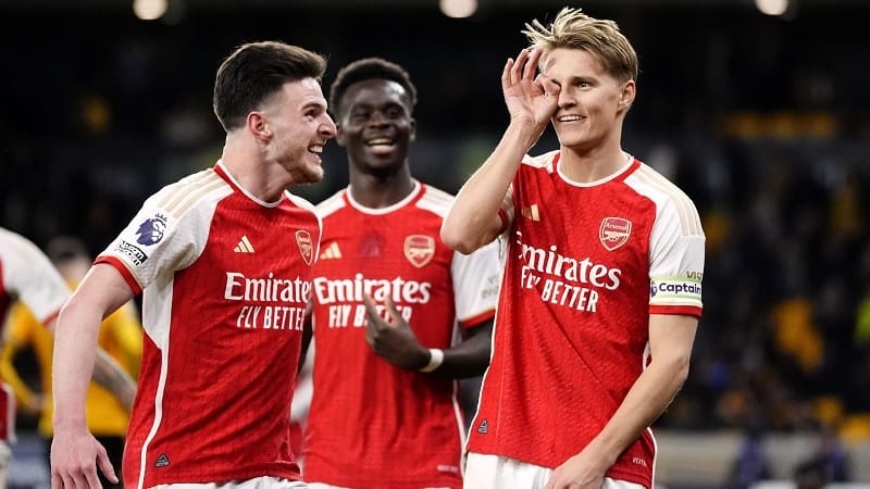 Arsenal đang dẫn đầu Ngoại hạng Anh 2023/24