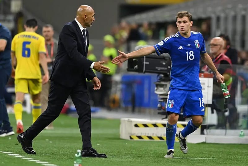 Spalletti cùng tuyển Ý chuẩn bị đến Đức