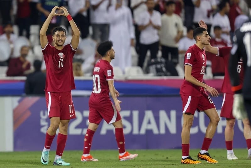 U23 Qatar vượt qua vòng bảng.