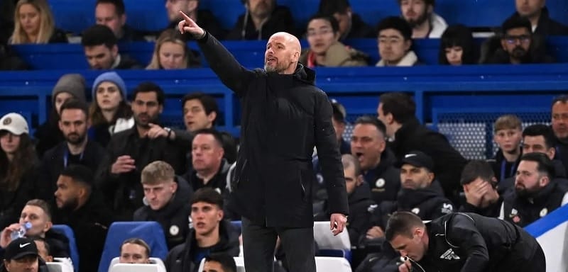 Ten Hag và học trò thua đau Chelsea