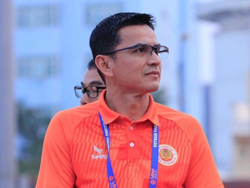 Kiatisuk chưa muốn rời CAHN. Ảnh: CLB CAHN.