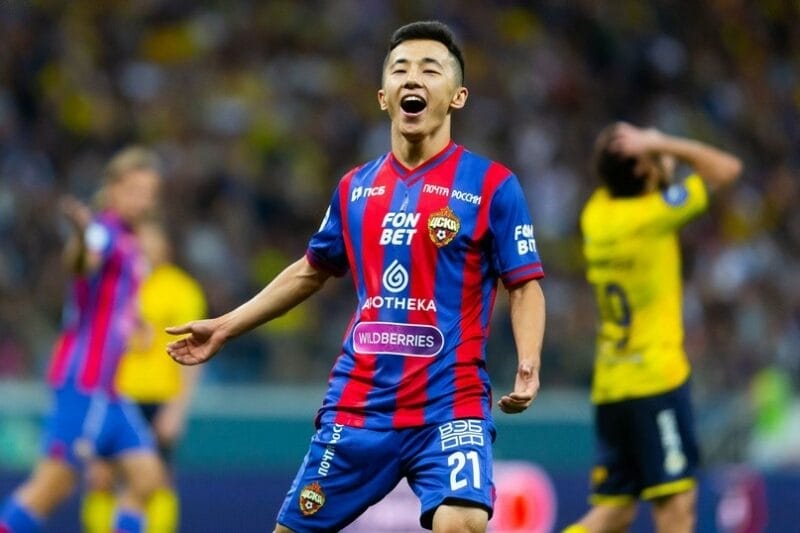 Abbosbek Fayzullaev đang là trụ cột của CSKA Moscow (Ảnh: Getty).