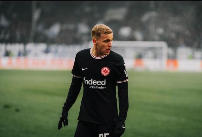 Donny van de Beek gây thất vọng tại Frankfurt.