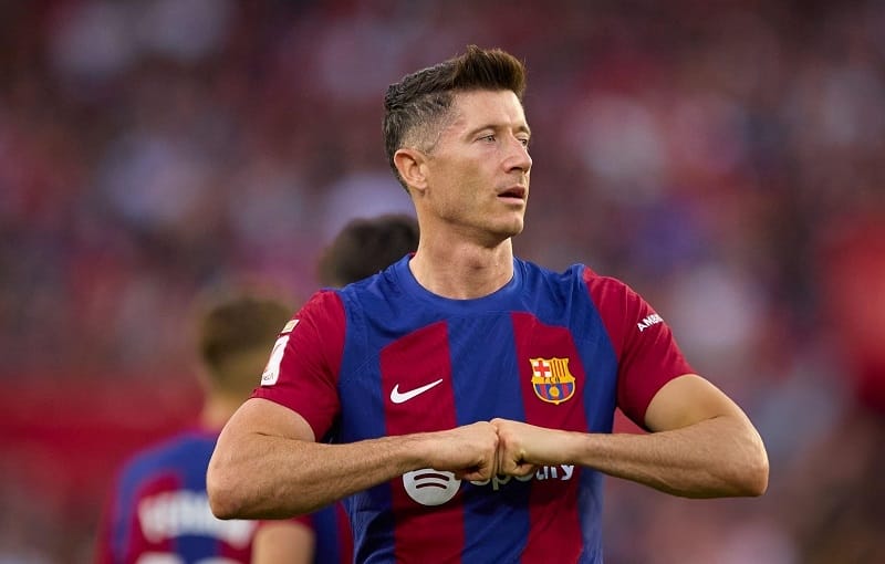 Lewandowski là người mở tỷ số trận đấu.